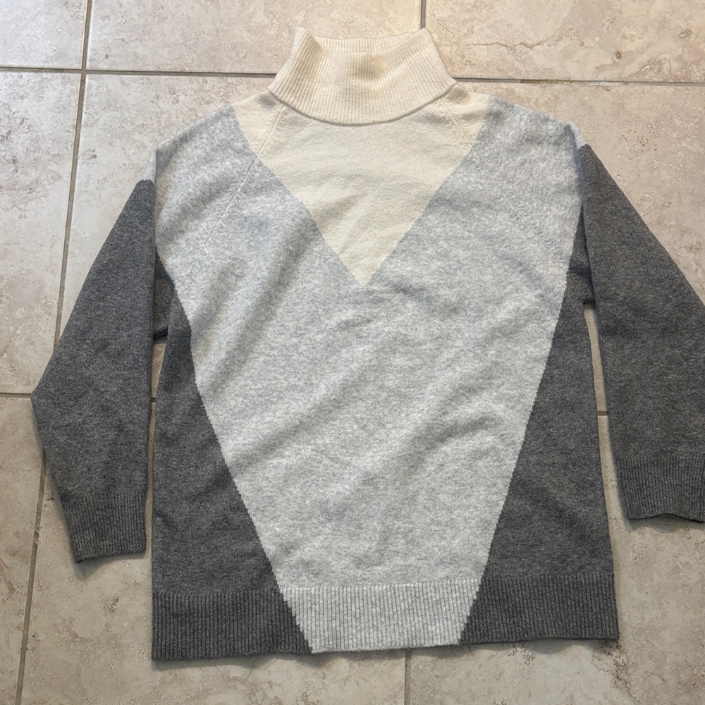Express Women’s Colorblock Turtleneck Sweater in Cream, Light Gray & Charcoal